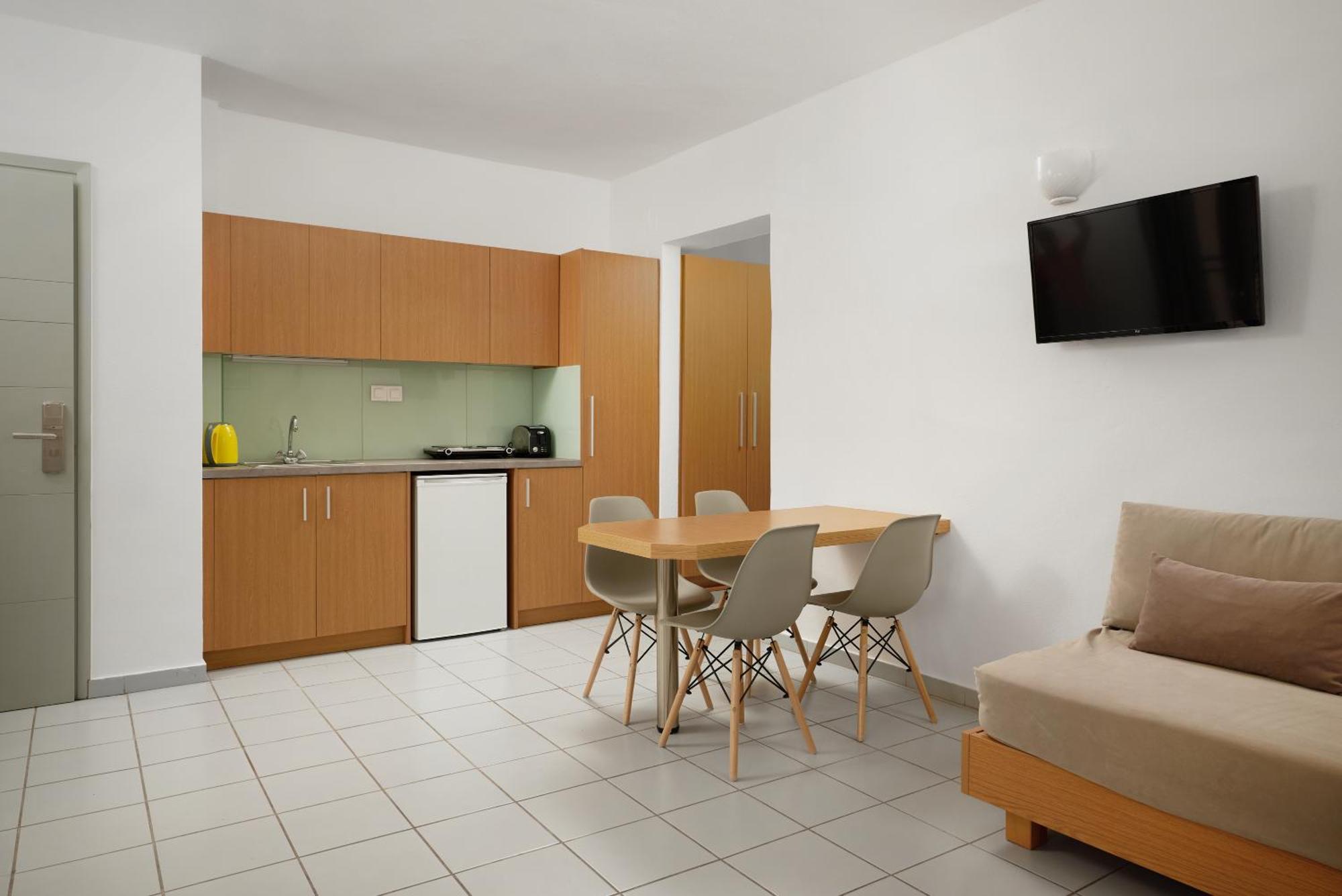 Acropolis Apartments Hersonissos  Dış mekan fotoğraf